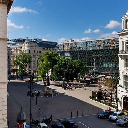 Budapest Central Square 2 Bedrooms Suite - Michaelides Voeroesmarty Square Residences Exterior foto